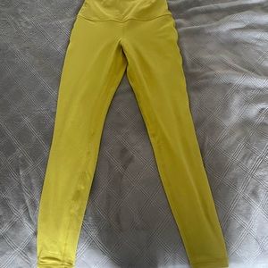 Brand new Lululemon tights, only worn once